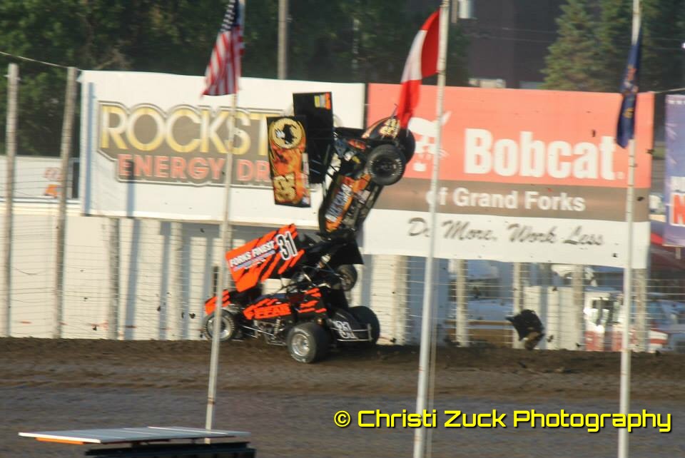 Dusty Zomer Buffalo Wild Wings Outlaw Sprint Car Crash at River Cities Speedway phot by Christi Zuck